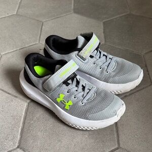 Under Armour Kids Sneakers - Gray and Neon Yellow 2.5 Y Clean